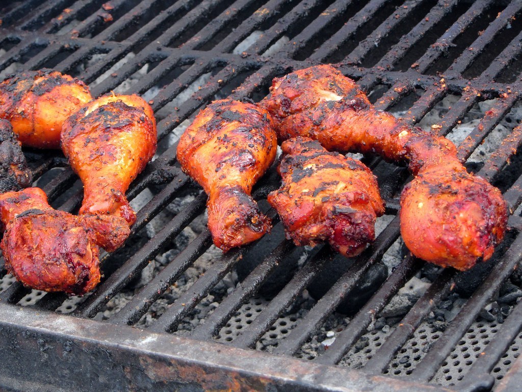 Pollo alla griglia sul fuoco — Chicken Road Grill Fest Roma